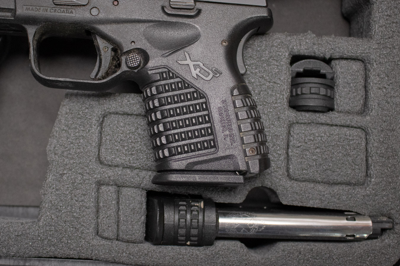 SPRINGFIELD XDS-45 3.3 45ACP Police Trade-In Pistol with Case, Three Magazines (Good Condition)